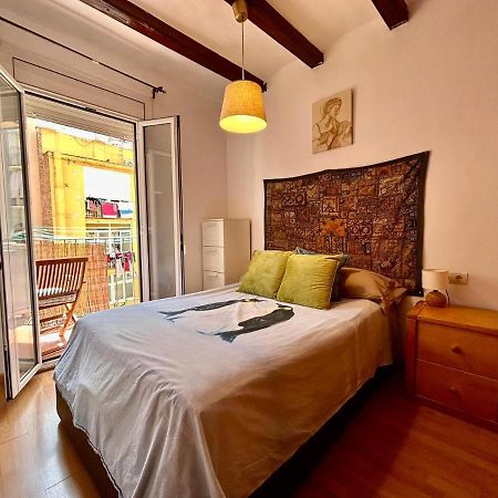 Апартаменты Apartamento Tranquilo Y Del Barrio Барселона Экстерьер фото
