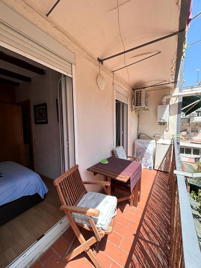 Апартаменты Apartamento Tranquilo Y Del Barrio Барселона Экстерьер фото