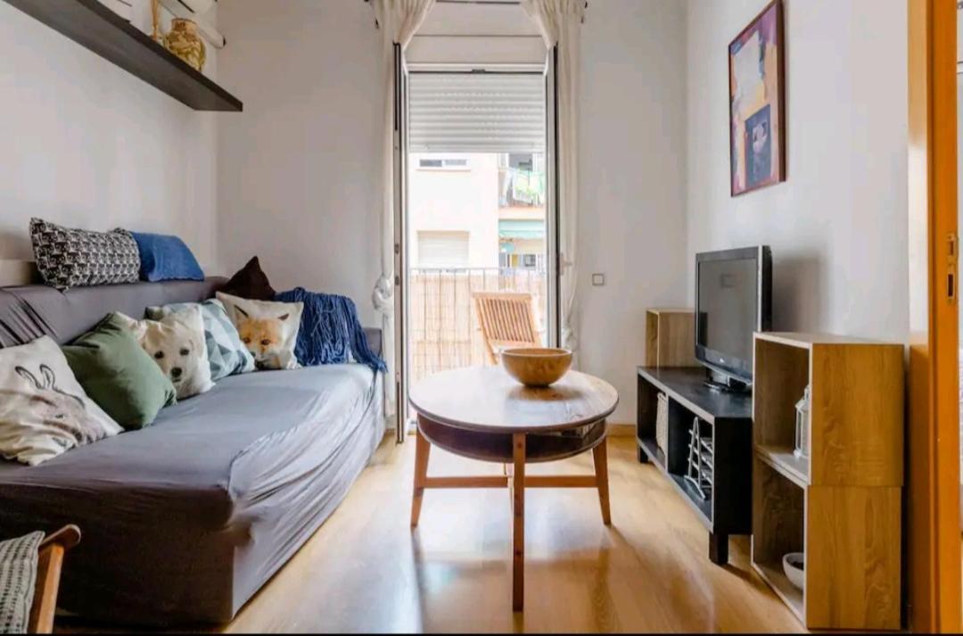 Апартаменты Apartamento Tranquilo Y Del Barrio Барселона Экстерьер фото